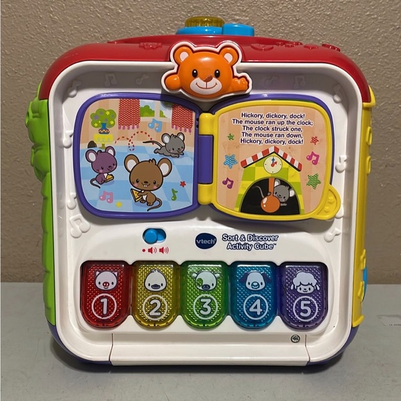 Vtech Sort & Discover Activity Cube Interactive Baby Toddler Learning Tool - Picture 1 of 6